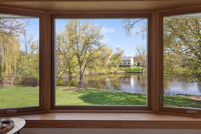 17210 27th Avenue N, Plymouth, MN 55447