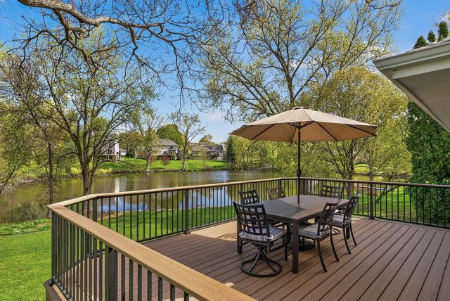 17210 27th Avenue N, Plymouth, MN 55447