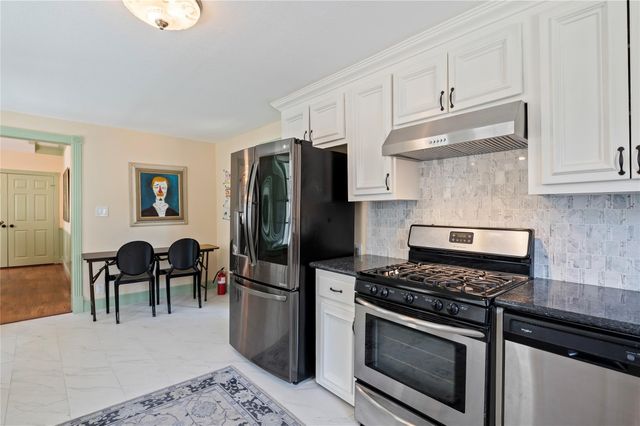 1419 Church Street, Galveston, TX 77550