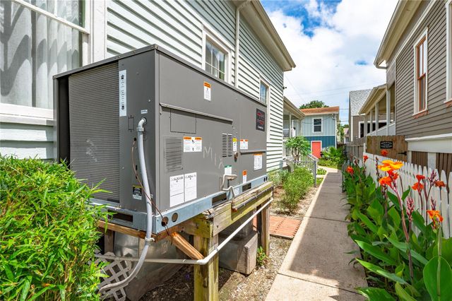 1419 Church Street, Galveston, TX 77550