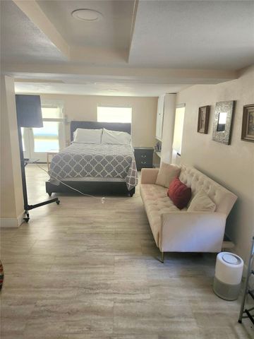 1419 Church Street, Galveston, TX 77550