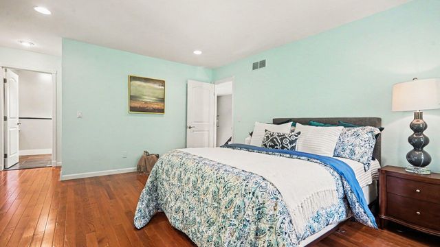 3949 S Michael Road, Scio Twp, MI 48103