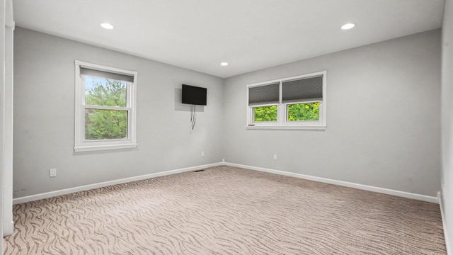 3949 S Michael Road, Scio Twp, MI 48103