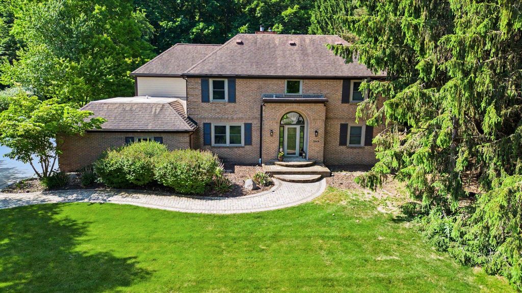 3949 S Michael Road, Scio Twp, MI 48103