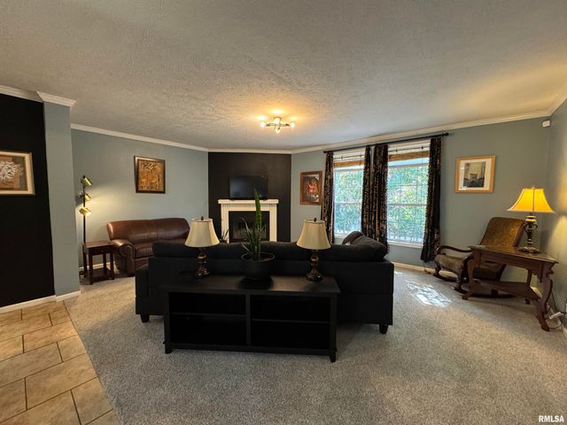 2517 N 14TH Street, Herrin, IL 62948