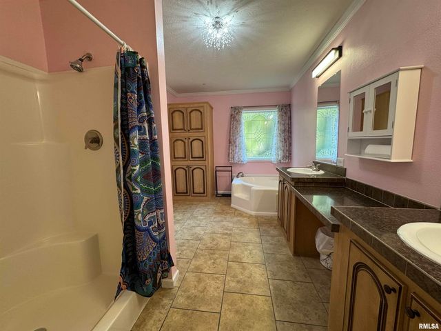 2517 N 14TH Street, Herrin, IL 62948