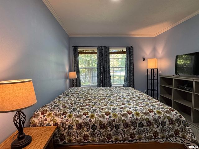 2517 N 14TH Street, Herrin, IL 62948