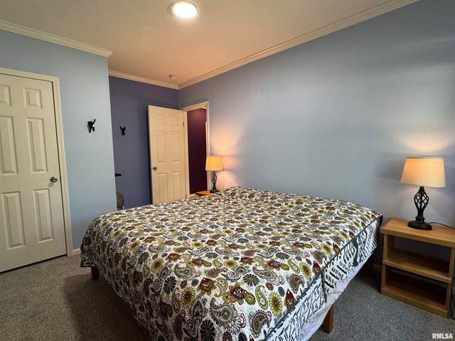 2517 N 14TH Street, Herrin, IL 62948