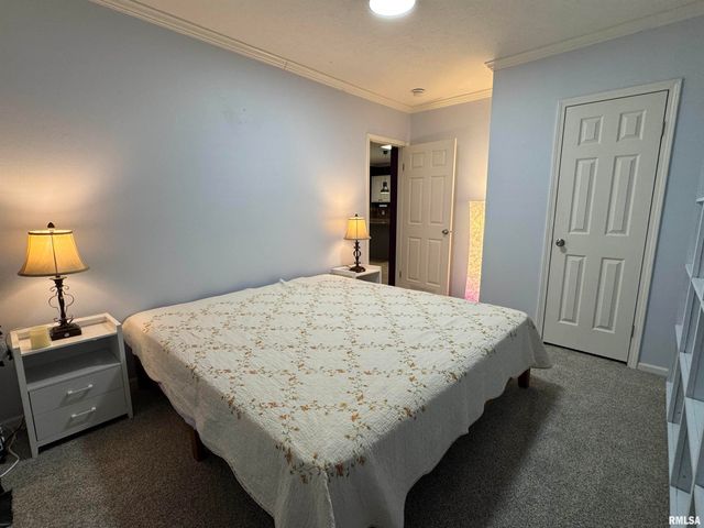 2517 N 14TH Street, Herrin, IL 62948