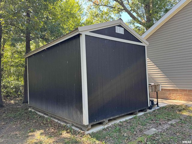 2517 N 14TH Street, Herrin, IL 62948