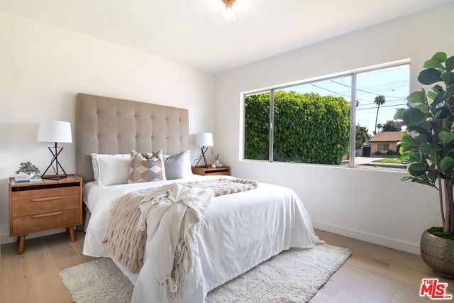 6627 Lennox Avenue, Van Nuys (los Angeles), CA 91405