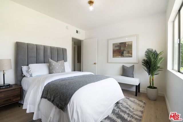 6627 Lennox Avenue, Van Nuys (los Angeles), CA 91405