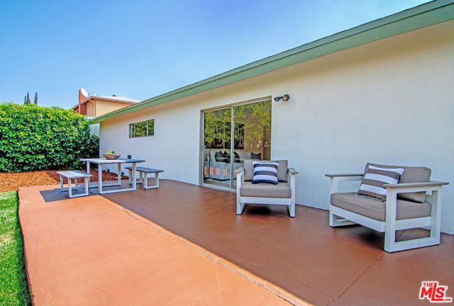 6627 Lennox Avenue, Van Nuys (los Angeles), CA 91405