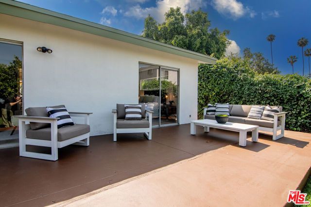 6627 Lennox Avenue, Van Nuys (los Angeles), CA 91405