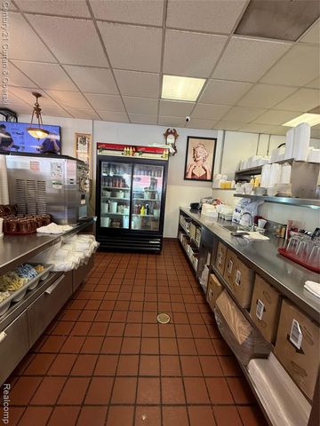 1350 W Fort Street, Detroit, MI 48226