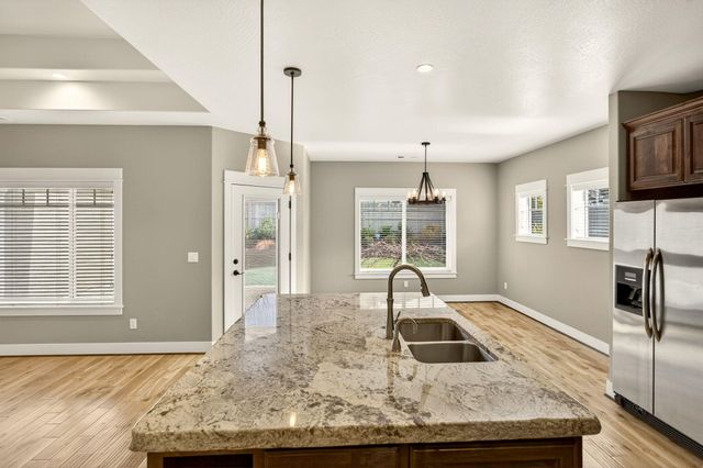 1319 Utah Drive, Medford, OR 97504