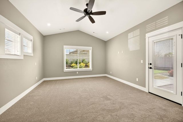 1319 Utah Drive, Medford, OR 97504