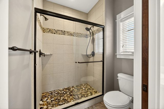 1319 Utah Drive, Medford, OR 97504