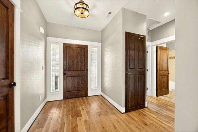 1319 Utah Drive, Medford, OR 97504