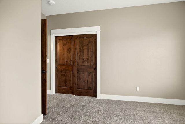 1319 Utah Drive, Medford, OR 97504