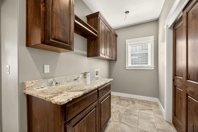 1319 Utah Drive, Medford, OR 97504