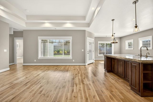 1319 Utah Drive, Medford, OR 97504