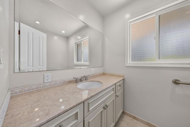 416 Los Ninos Way, Los Altos, CA 94022