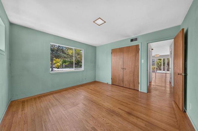 416 Los Ninos Way, Los Altos, CA 94022