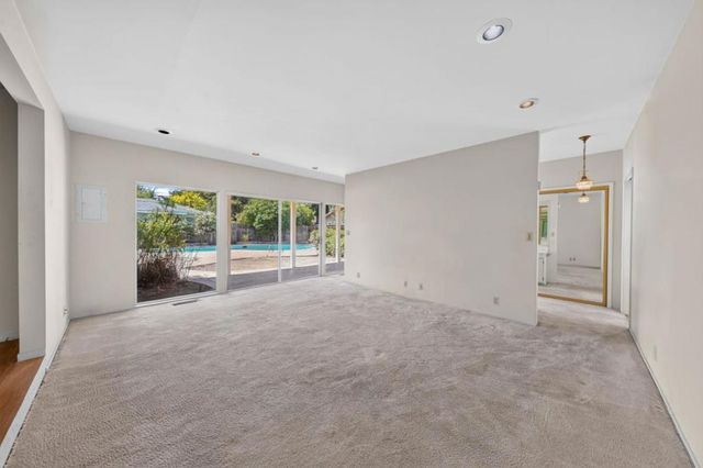 416 Los Ninos Way, Los Altos, CA 94022
