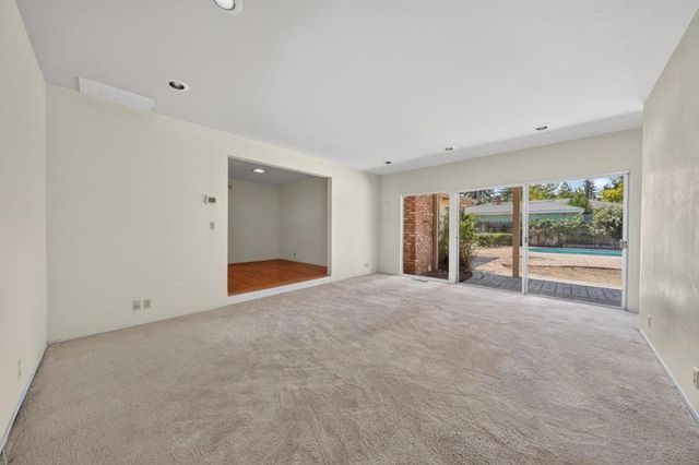 416 Los Ninos Way, Los Altos, CA 94022
