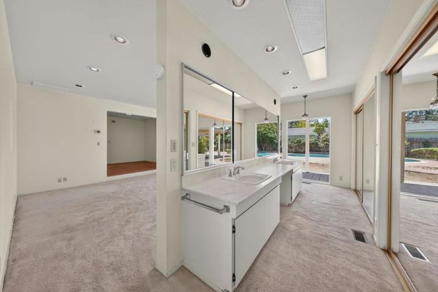 416 Los Ninos Way, Los Altos, CA 94022