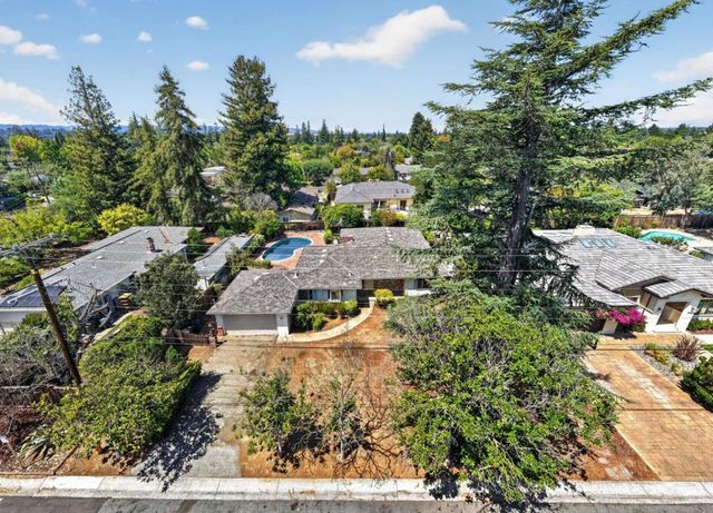 416 Los Ninos Way, Los Altos, CA 94022
