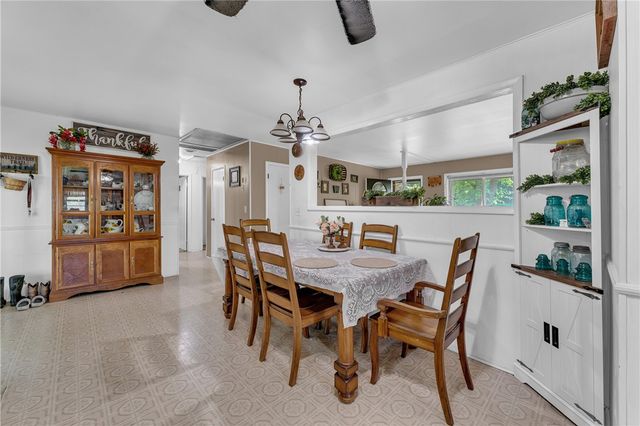 1902 S Pianalto Road, Springdale, AR 72762