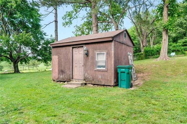 1902 S Pianalto Road, Springdale, AR 72762