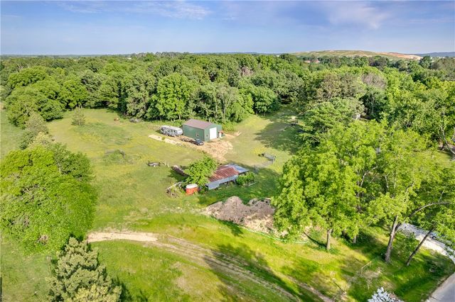 1902 S Pianalto Road, Springdale, AR 72762