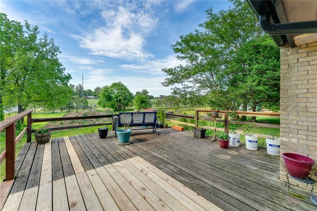 1902 S Pianalto Road, Springdale, AR 72762