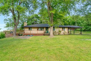 1902 S Pianalto Road, Springdale, AR 72762