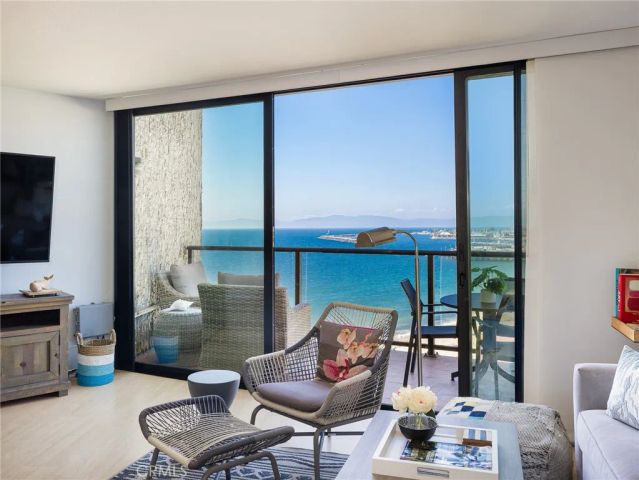 531 Esplanade 313, Redondo Beach, CA 90277