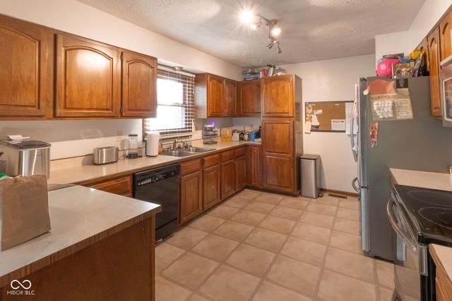 377 Old Farm Road, Danville, IN 46122