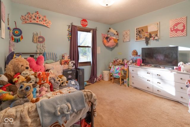 377 Old Farm Road, Danville, IN 46122