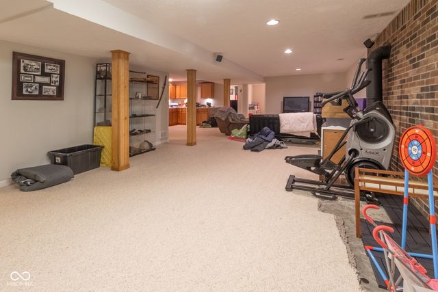 377 Old Farm Road, Danville, IN 46122