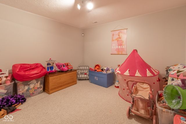 377 Old Farm Road, Danville, IN 46122