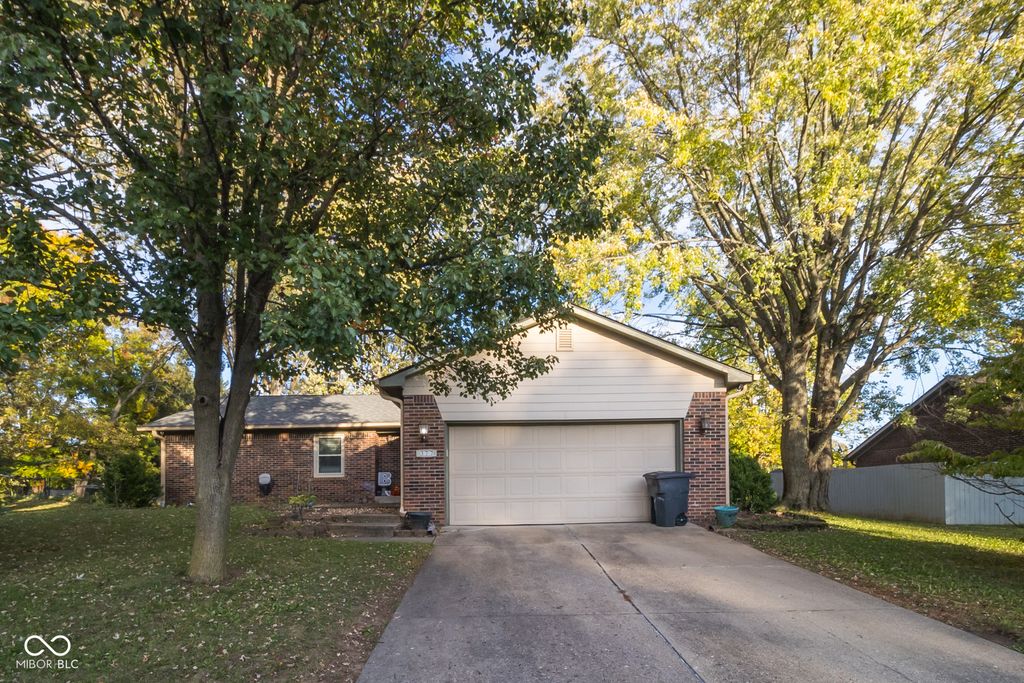 377 Old Farm Road, Danville, IN 46122