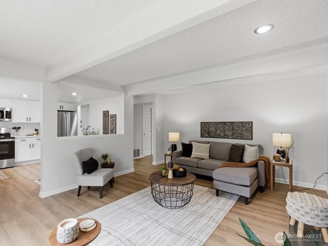 9112 10th Avenue SE, Everett, WA 98208