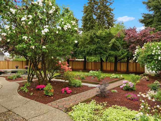 9112 10th Avenue SE, Everett, WA 98208
