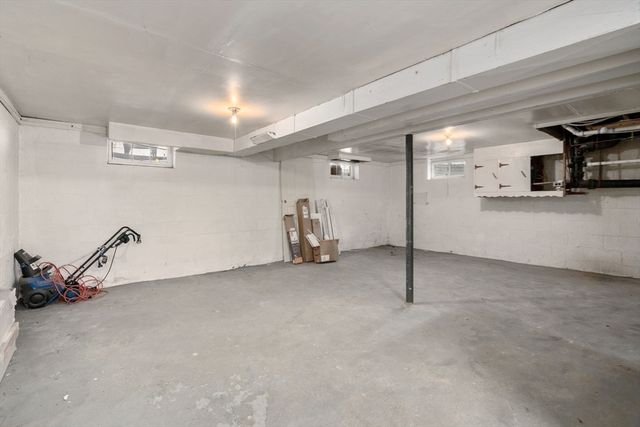 48 Butler St, Salem, NH 03079