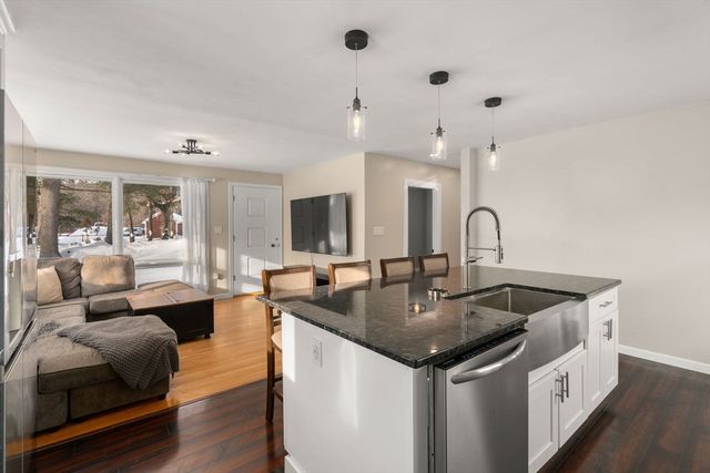 48 Butler St, Salem, NH 03079