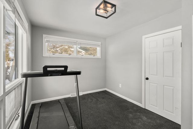 48 Butler St, Salem, NH 03079