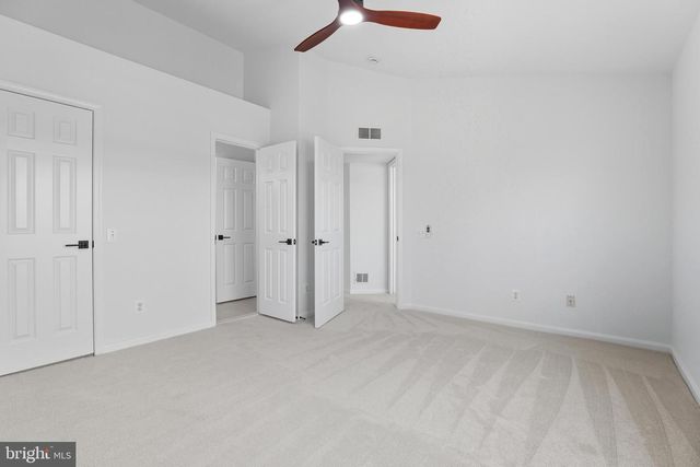46895 EATON TER #300, Sterling, VA 20164