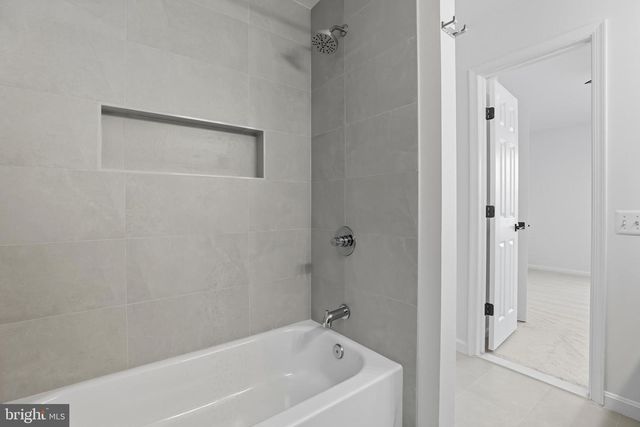 46895 EATON TER #300, Sterling, VA 20164